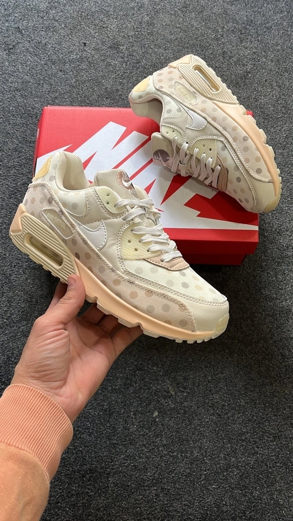Nike Air Max 90 NRG