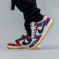NIKE SB DUNK  