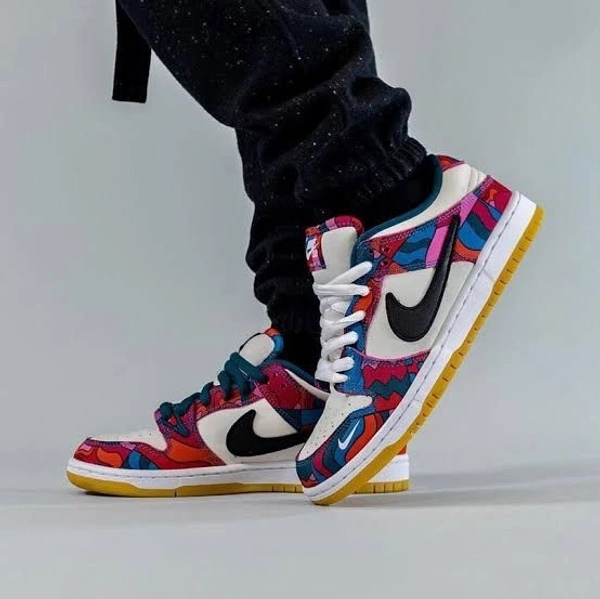 NIKE SB DUNK  