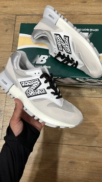 NEW BALANCE RC1300
