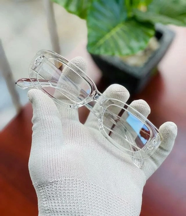 Freaky glasses