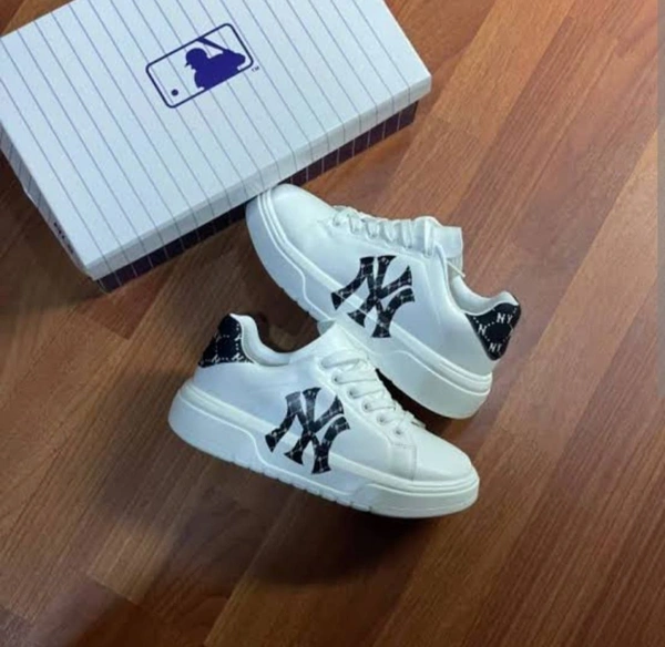 MLB Chunky Classic Heel Dia Monogram