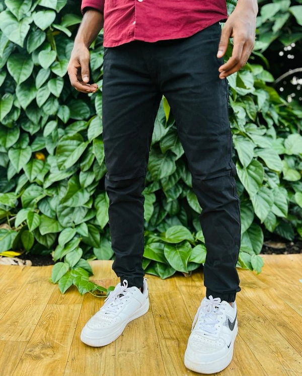 Joggers (28/30)
