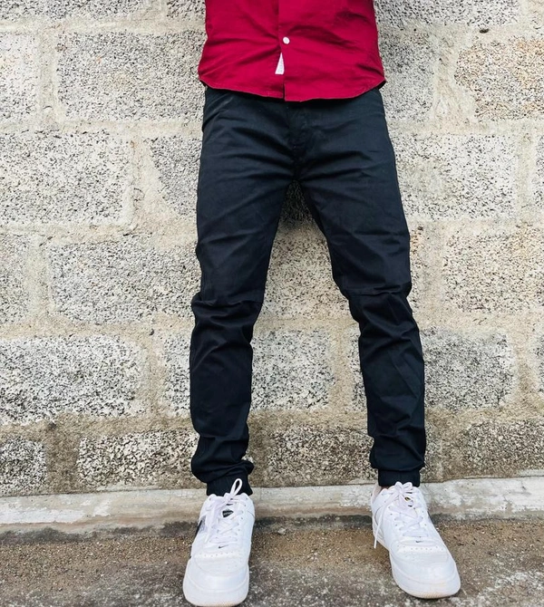Joggers (28/30)