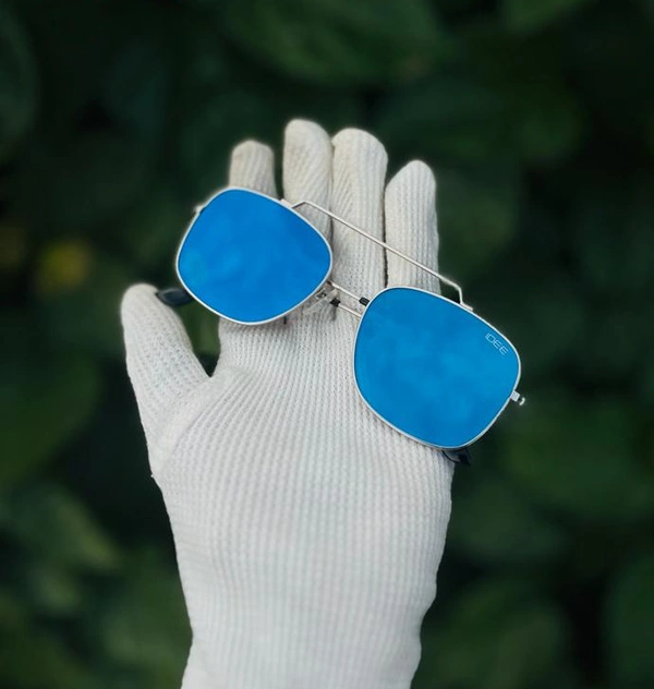 Sunglass