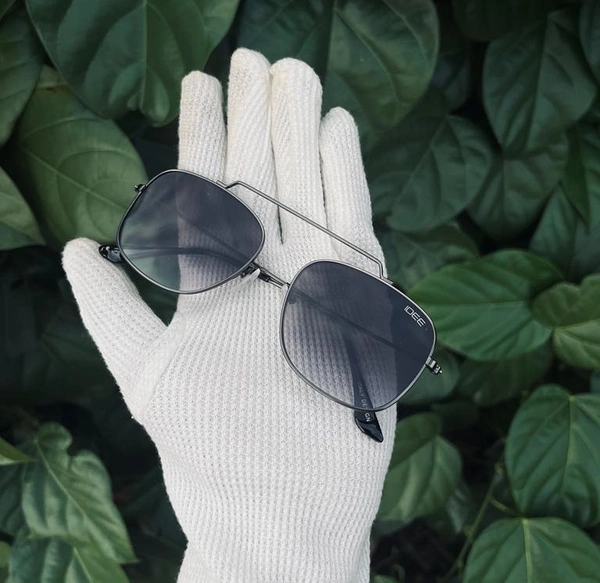Sunglass