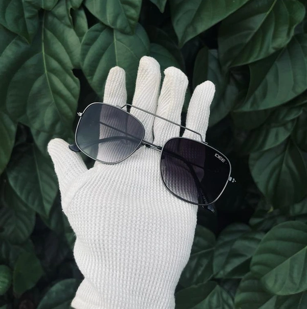 Sunglass