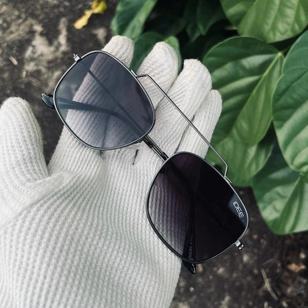 Sunglass