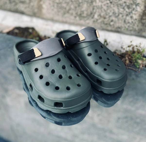 Imported Crocs (41,43)