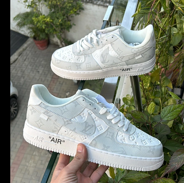 Nike Airforce LV