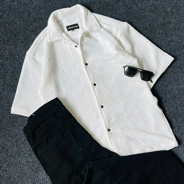 Imported Shirt + Baggy Jeans (XL)