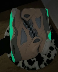 Jordan retro 5  girl glow in dark (36 - 40)