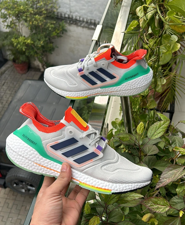 Adidas ultra boost 2022 (41 - 45)