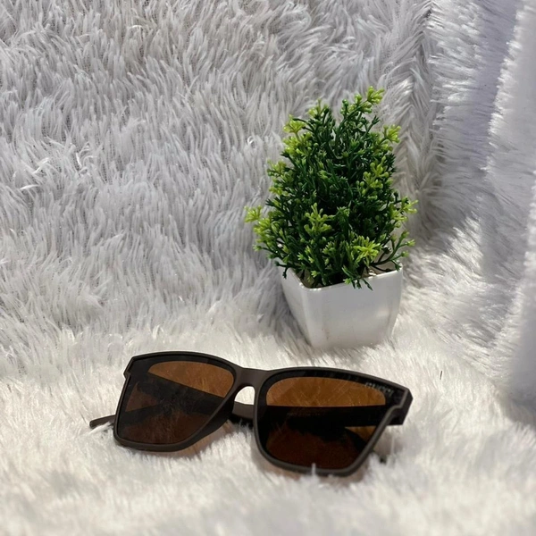 Sunglass