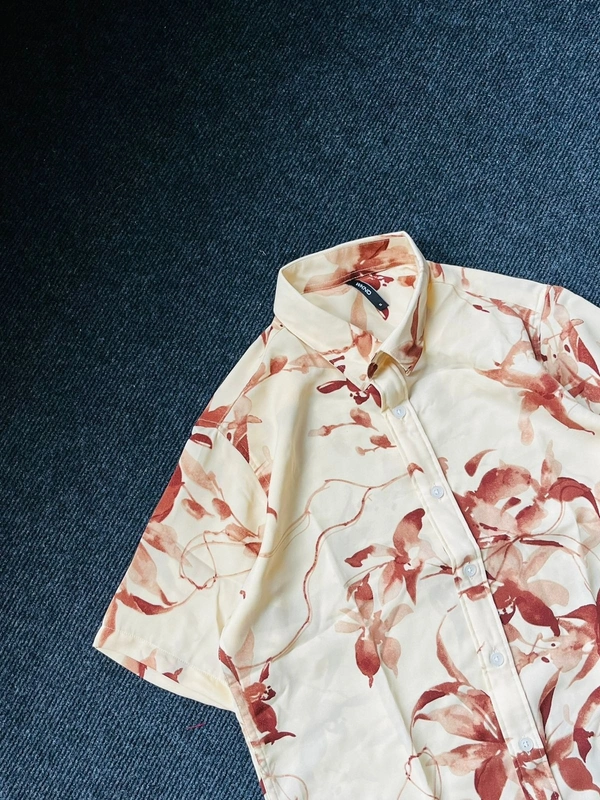 Half Sleeve Shirt (XL)