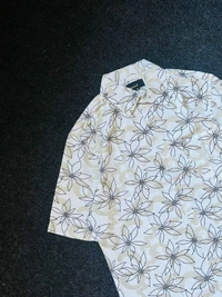 5 Sleeve Shirt (M,XL)
