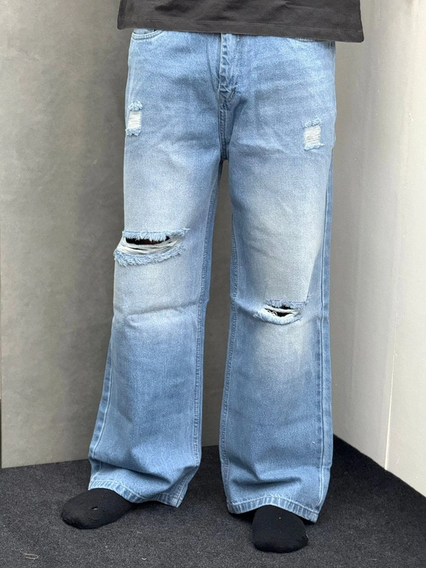 Vintage Loose Fit Patch Jeans (30)