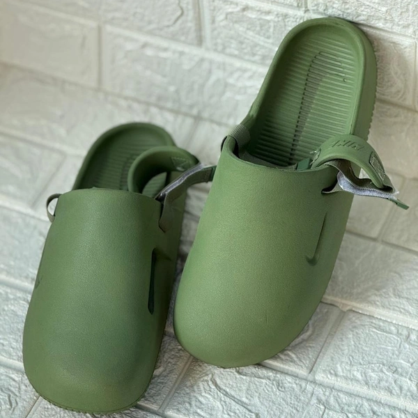Premium Clogs (11)