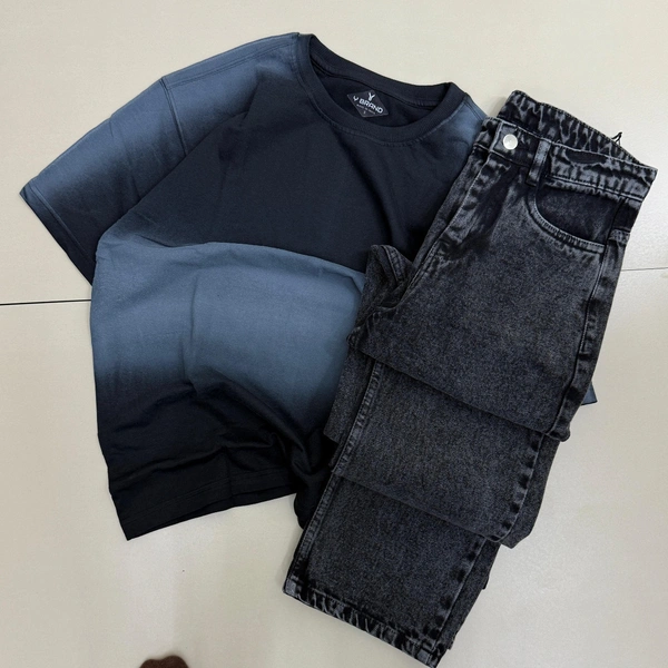 Five Sleeve T Shirt + Baggy Jeans (M)