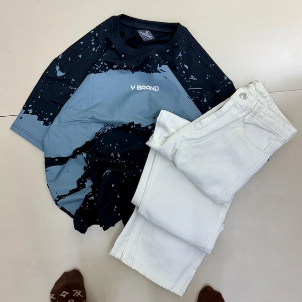Five Sleeve T Shirt + Baggy Jeans (XS,S,M)