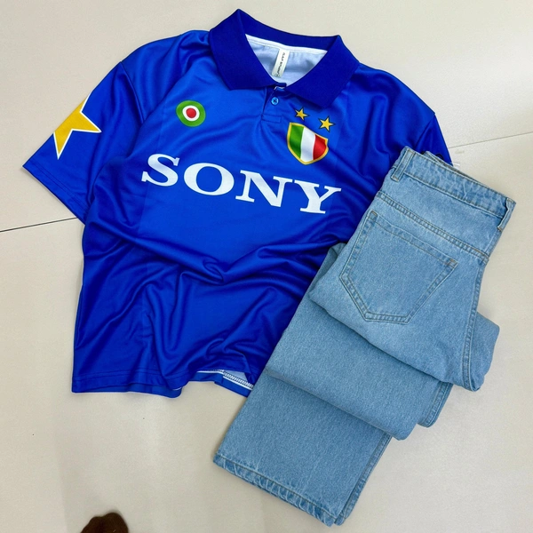 Five Sleeve T Shirt + Baggy Jeans (S,M,L)