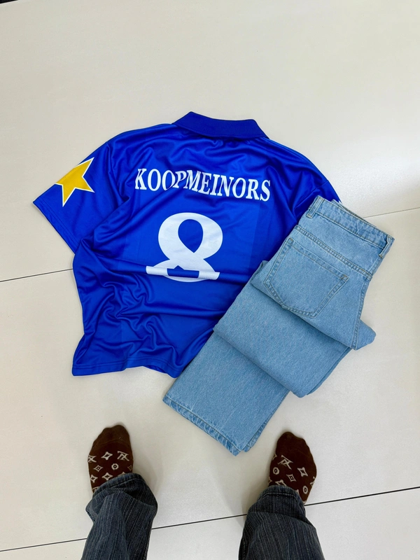 Five Sleeve T Shirt + Baggy Jeans (S,M,L)