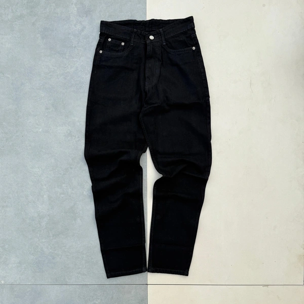 Mom Fit Jeans (28,30,36)