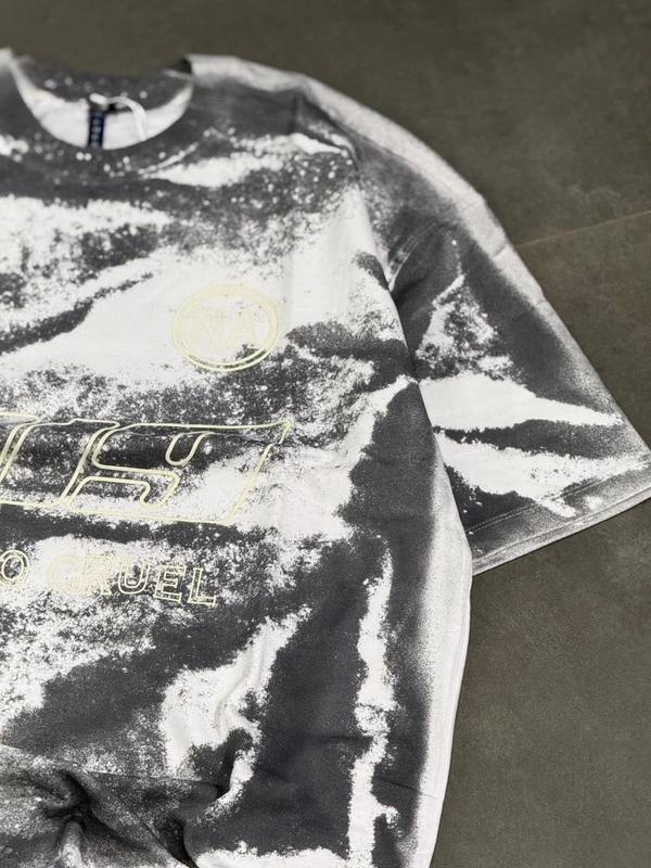 Five Sleeve Tshirt (S,M)
