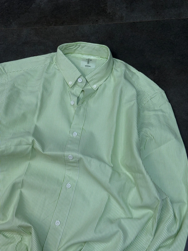 Old Money Shirt (M,L,XL)