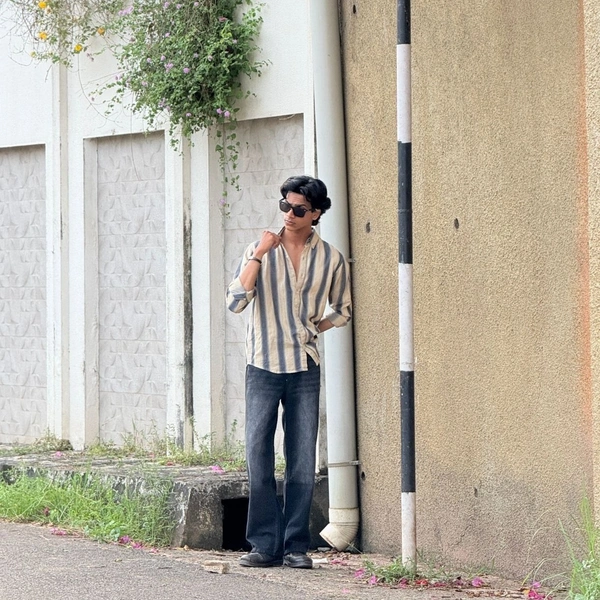 Premium Stripes Shirt (S,M,L,XL)