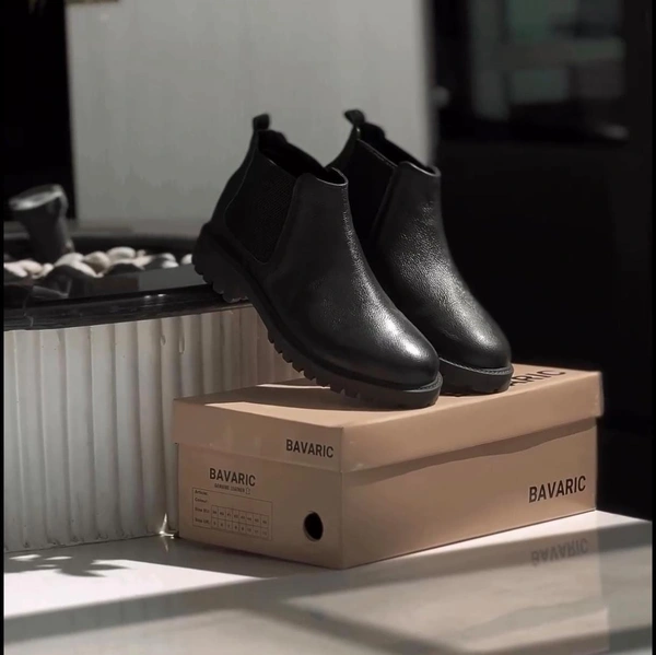 Chelsea Leather Boot (42)