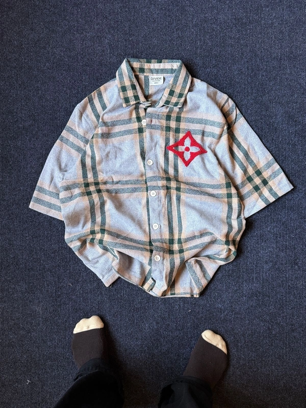 Five Sleeve Shirt (L)