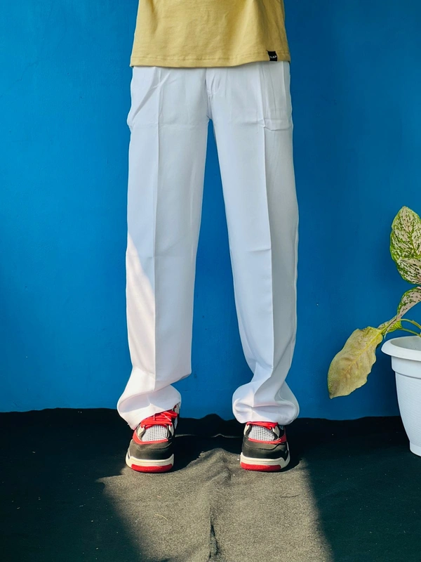 Korean Baggy White (28,32,34)