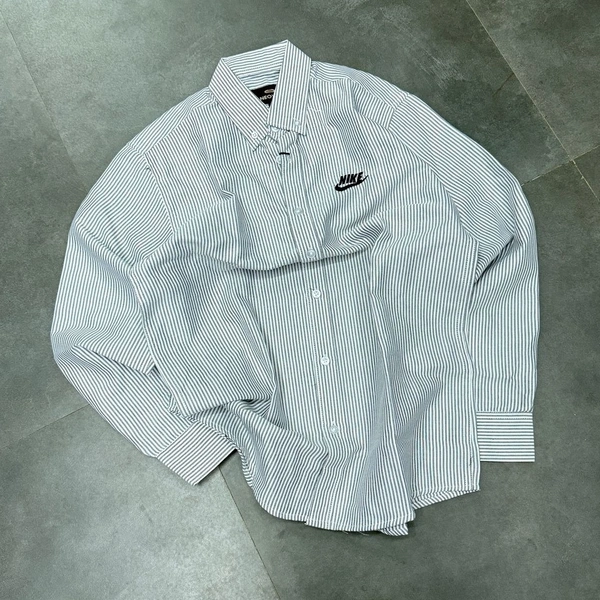 Old Money Shirt (XS)