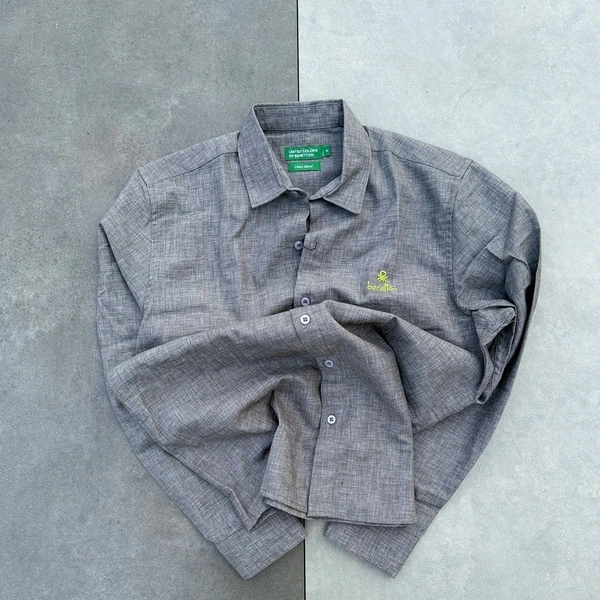 Plain Shirts (M,L)