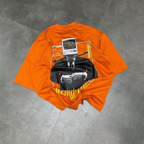 Five Sleeve Tshirt (L)