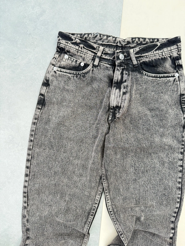 Mom Fit Jeans (28)