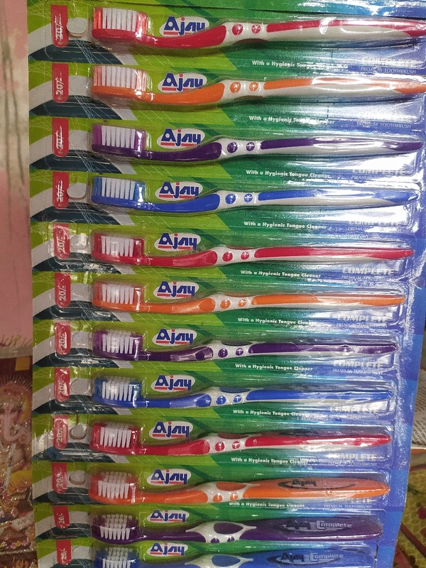 Toothbrush 