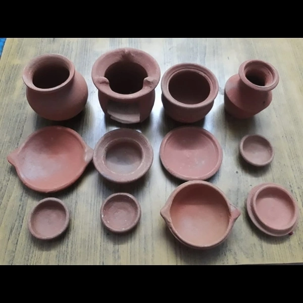 Claypot Set Of 12 - Medium Size