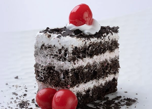 Black Forest Pestry - 400 g ( 4 pcs )