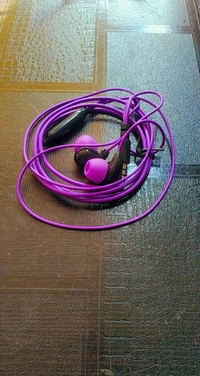 Metrotek Connecting World Leed 1 Month Granted  - Electric Violet