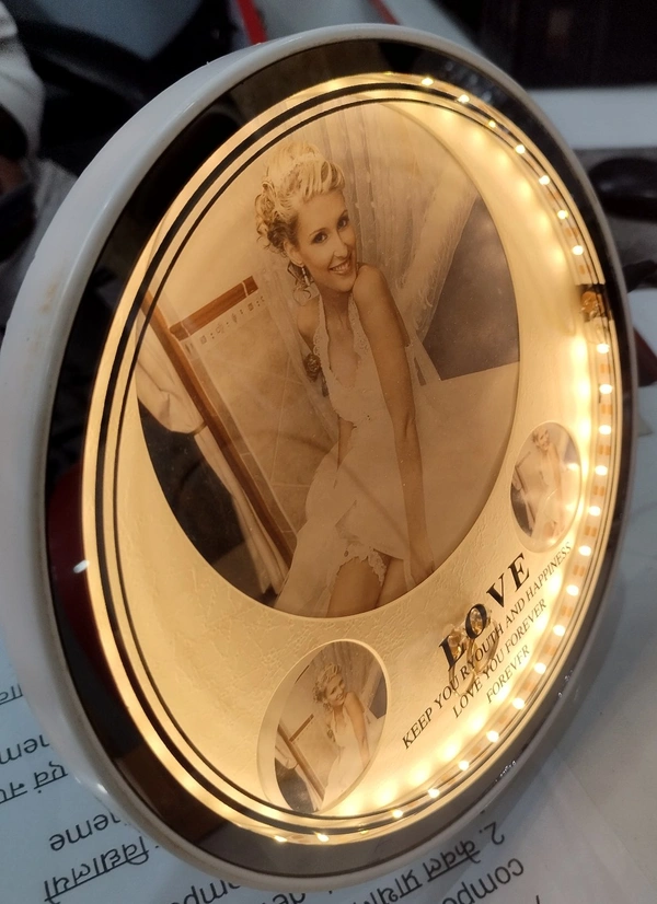 Circular Magic Mirror Photo Frame (Customisable)  - Simple