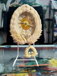 Beautifull Table Clock Working Pendulam