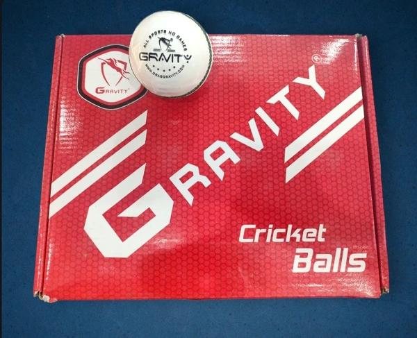Gravity White Super Test Leather Ball