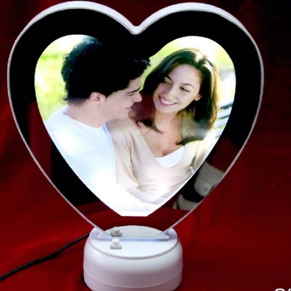 Magic Mirror Heartin Shape