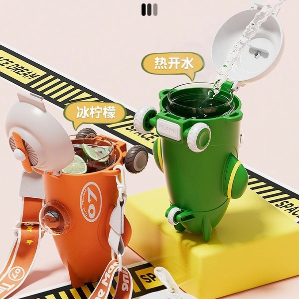 3D Cartoon Unique Airplane Tritan Plastic Cup with Straw Portable Carrier Travel Car Baby Drinking Bottle