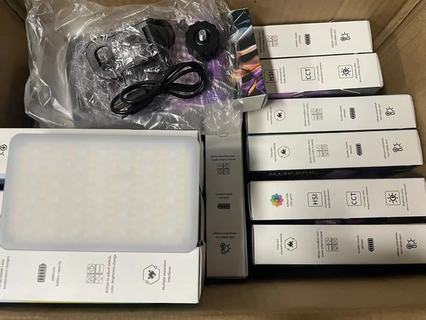 RGB140 Rechargeable LED Phone Light – Adjustable Brightness & RGB Modes