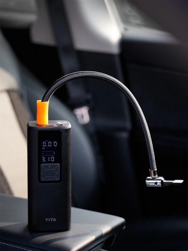 Smart Air Pump – Portable Fast Inflation for Car, Bike, and Sports Balls