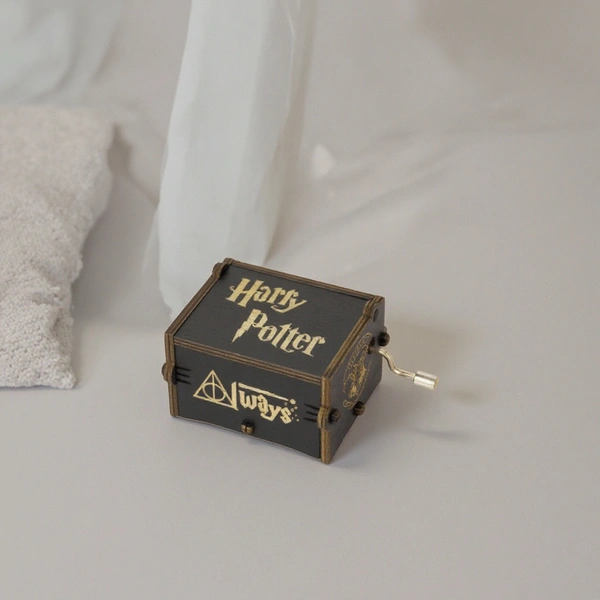 Harry Potter Wooden Hand Crank Music Box – Laser Engraved Mini Gift Box for Potterheads