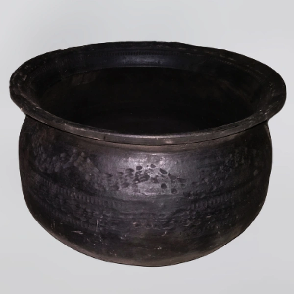 Black Clay Cooking Pot 1 Litre